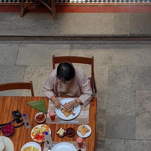 לינה וארוחת בוקר אחמדאבאד Deewanji Ni Haveli מראה חיצוני תמונה