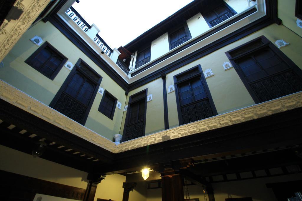 לינה וארוחת בוקר אחמדאבאד Deewanji Ni Haveli מראה חיצוני תמונה
