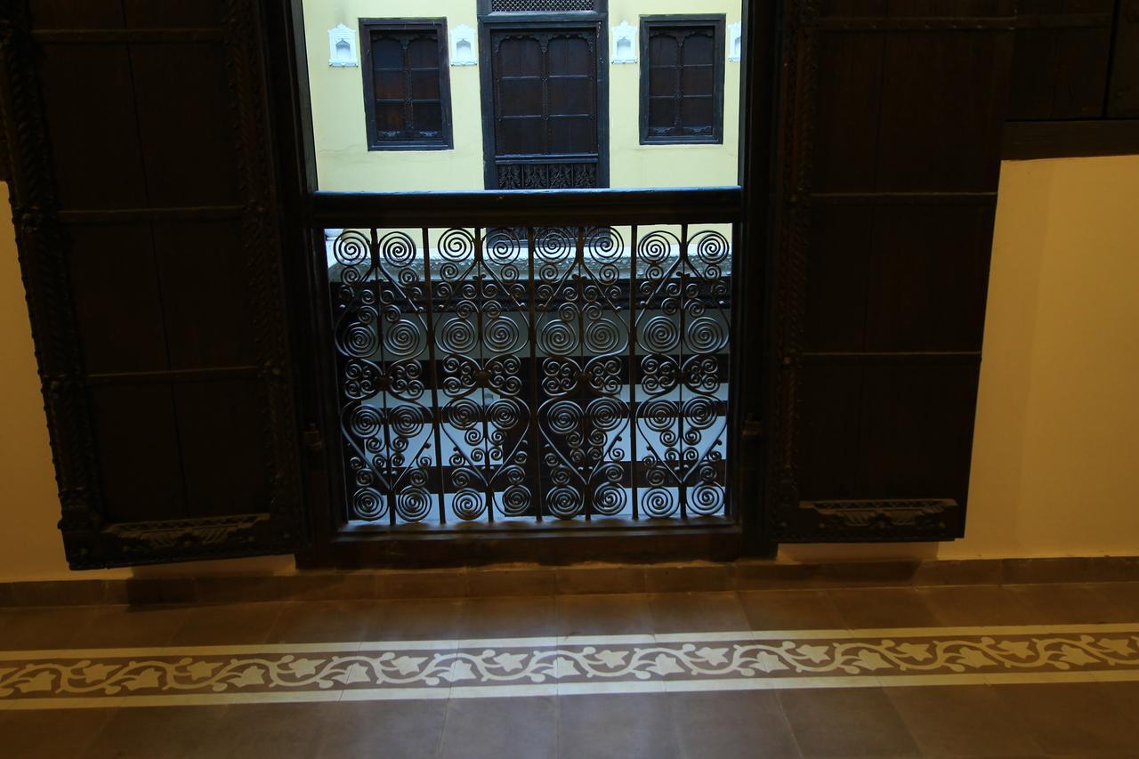 לינה וארוחת בוקר אחמדאבאד Deewanji Ni Haveli מראה חיצוני תמונה